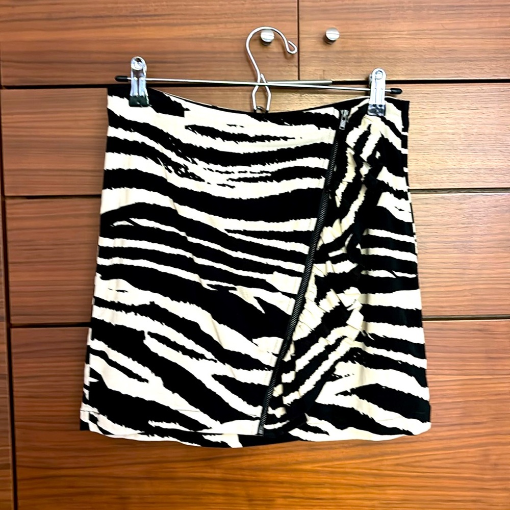 Free People Mini Skirt in Zebra Print. Size 2